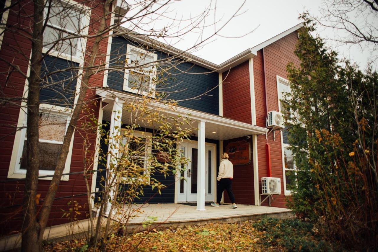 A Pousada Maison De Vebron LʼAnse-Saint-Jean Exterior foto