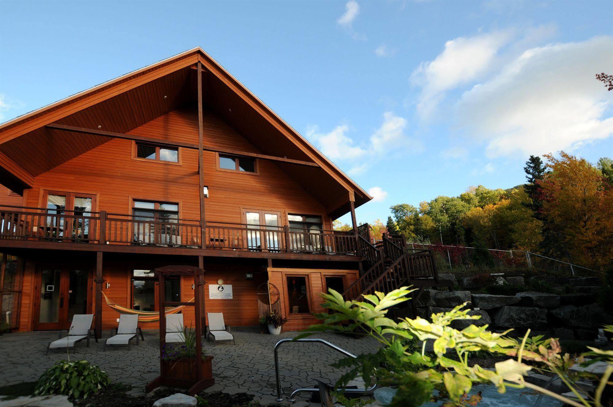 A Pousada Maison De Vebron LʼAnse-Saint-Jean Exterior foto